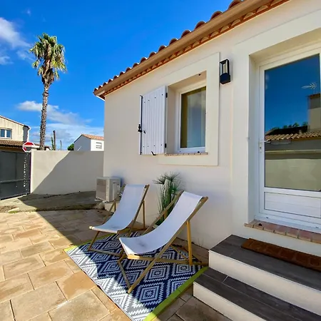 Pour Deux Avec Terrasse Aux Portes De La Camargue Daire *