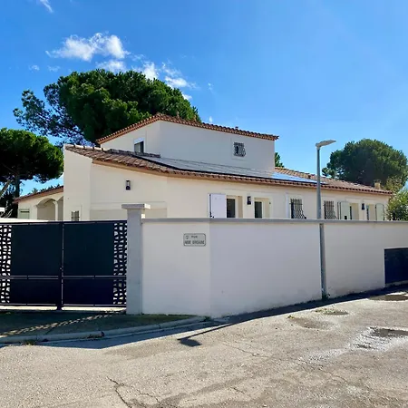 Pour Deux Avec Terrasse Aux Portes De La Camargue