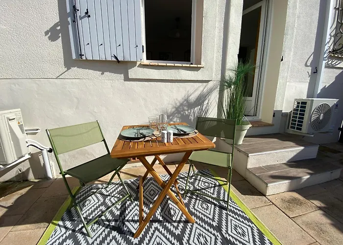 Apartament Pour Deux Avec Terrasse Aux Portes De La Camargue Aigues-Mortes