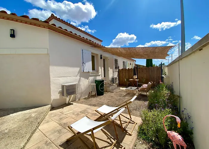 Pour Deux Avec Terrasse Aux Portes De La Camargue *